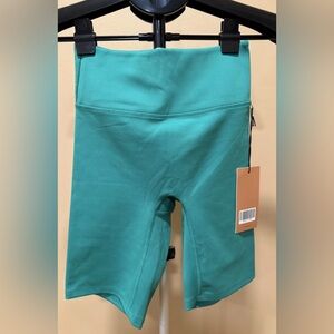 Girlfriend Collective Green Compressive High Rise Bike Shorts Slow Fashion NWT